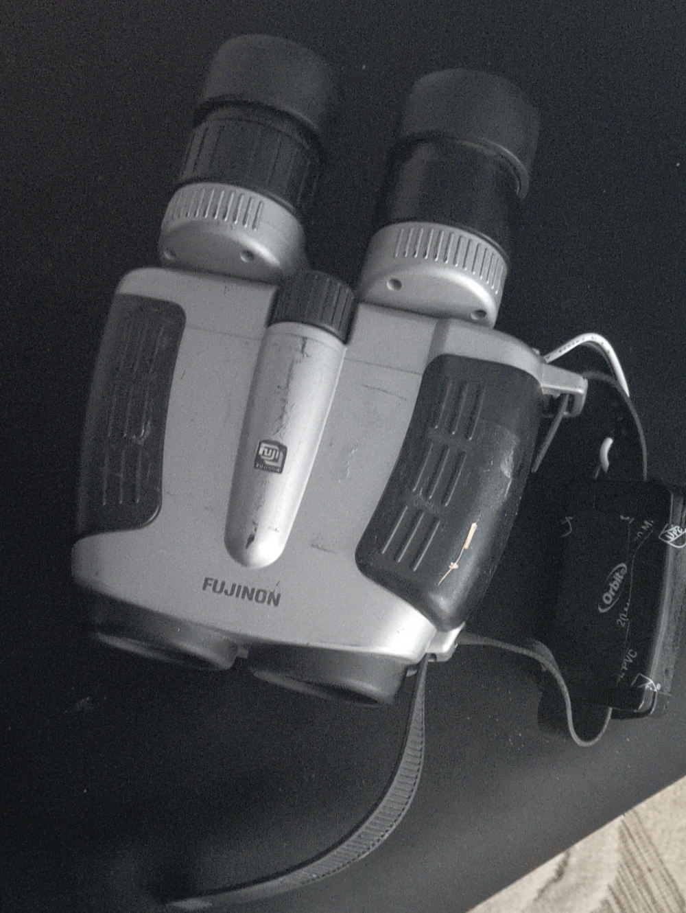 fujino Silver and Black Compact Binoculars stablizer 12x32— Lightweight  Optics